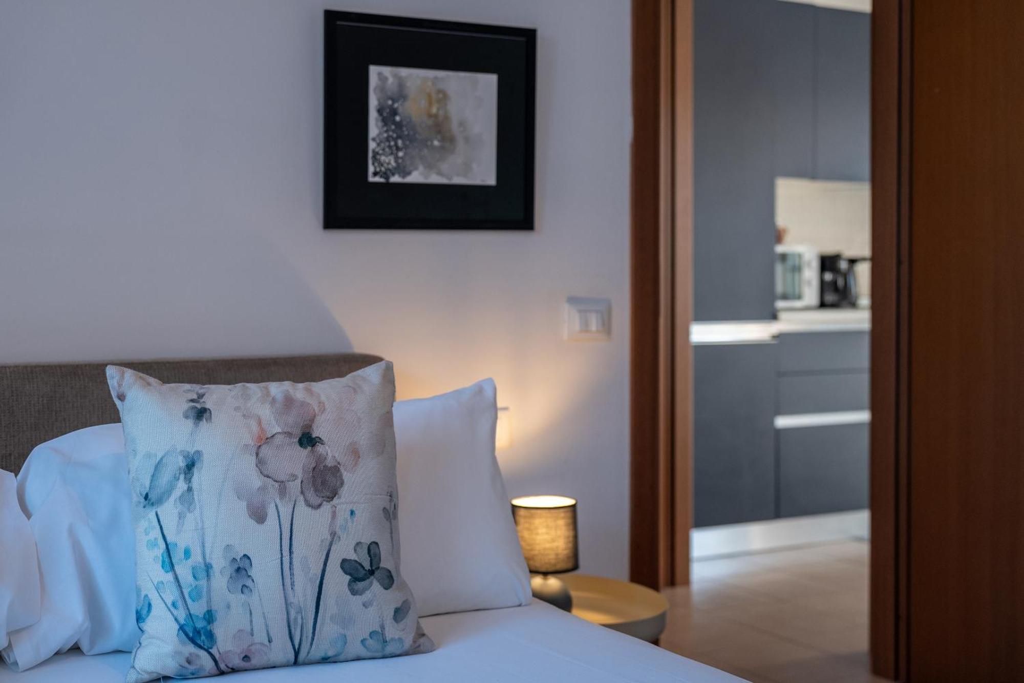 Blue Bellagio By Wonderful Italy Apartment Bagian luar foto